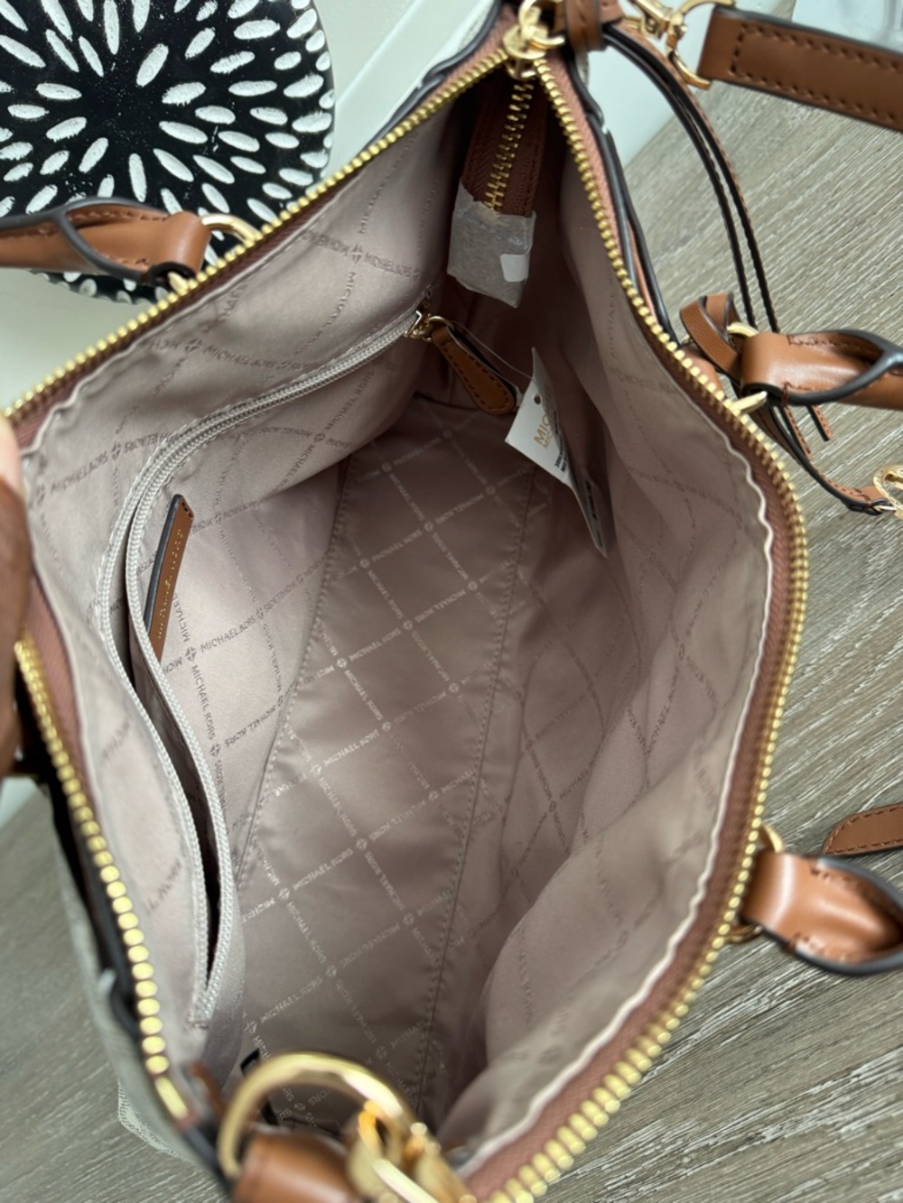 Michael Kors Austen Vanilla MK Logo Satchel with Brown Trim - Picture 6 of 16